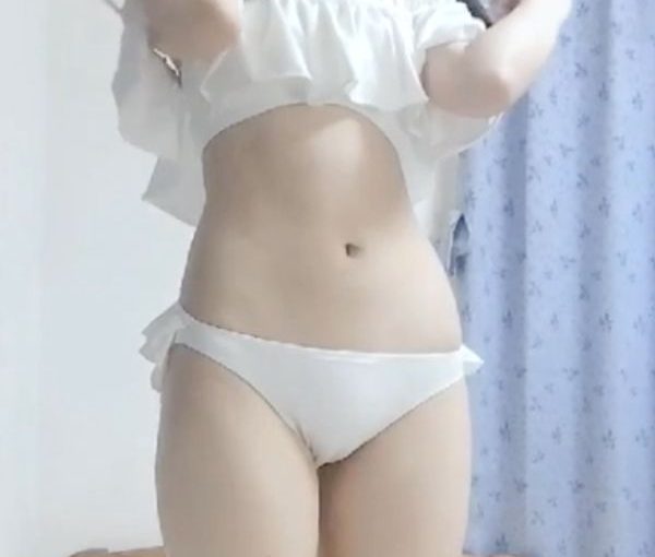 【新作】まるで天使のような清楚系美女は１日に７回もするエッチ大好きな子でした！！！